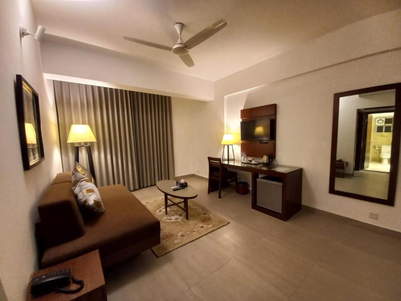 Royal Cox'S Bazar Hotel Kültér fotó